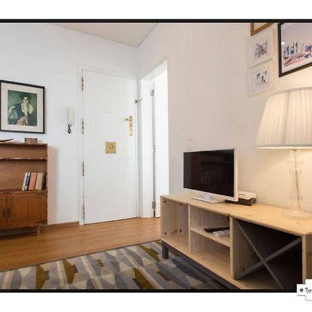 Canto Do 28, Typical Apartment Lisbona Esterno foto