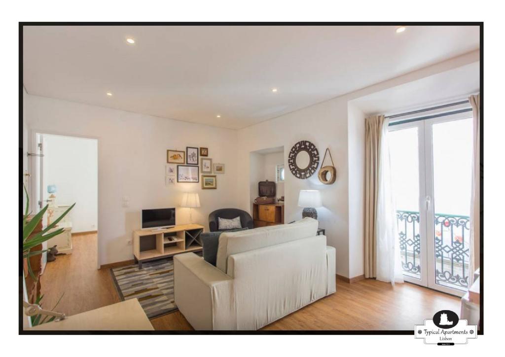 Canto Do 28, Typical Apartment Lisbona Esterno foto