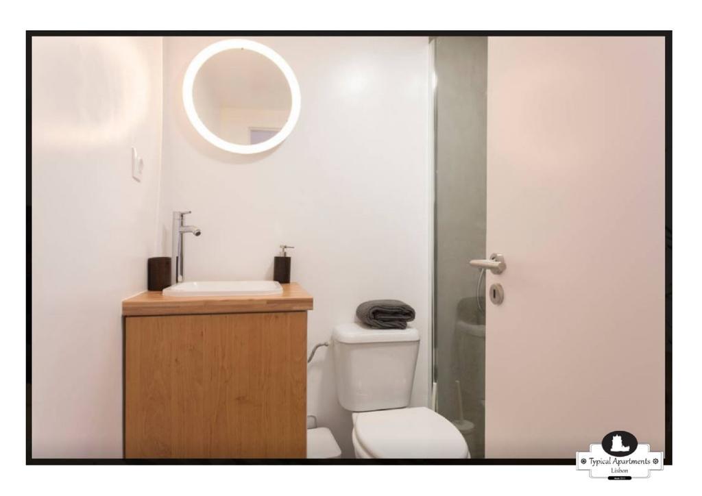 Canto Do 28, Typical Apartment Lisbona Esterno foto