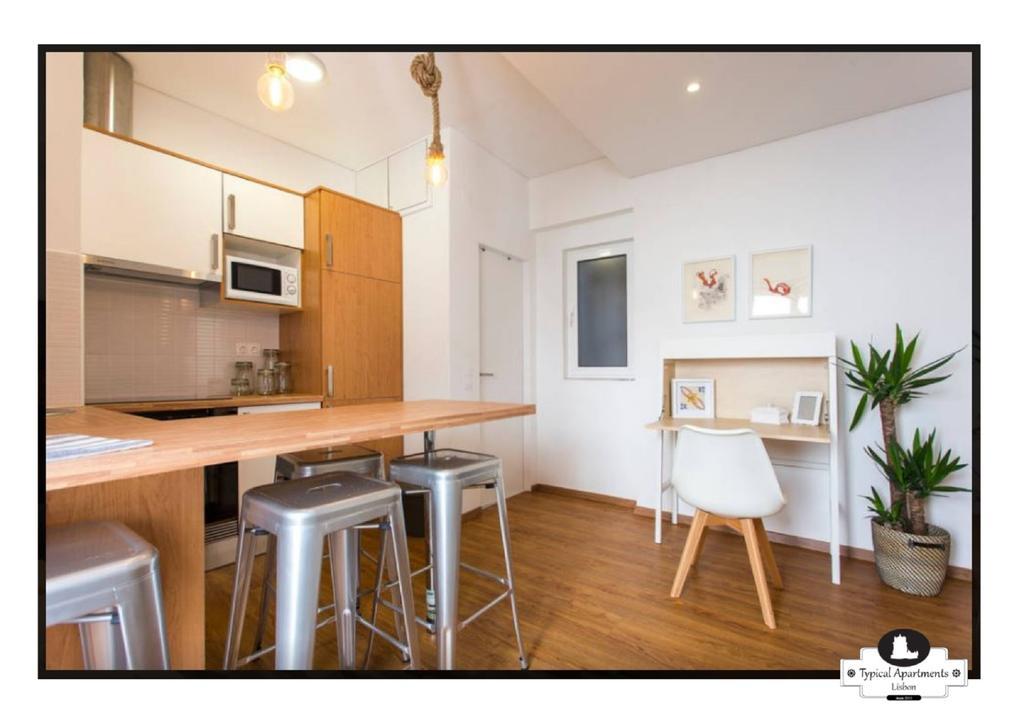 Canto Do 28, Typical Apartment Lisbona Esterno foto